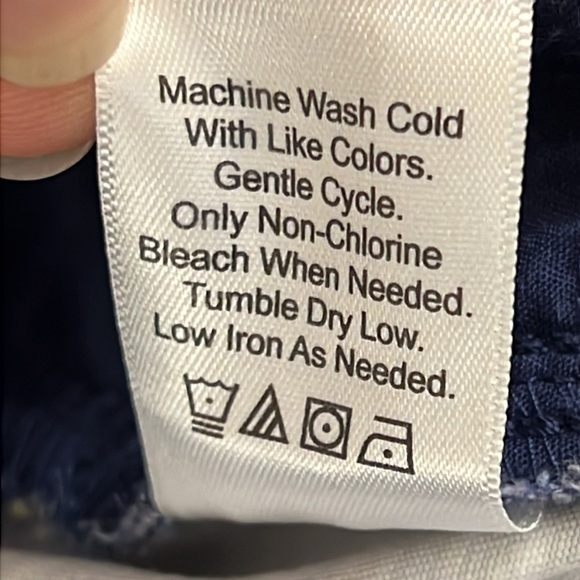 Coldwater creek ladies capris - Picture 7 of 11